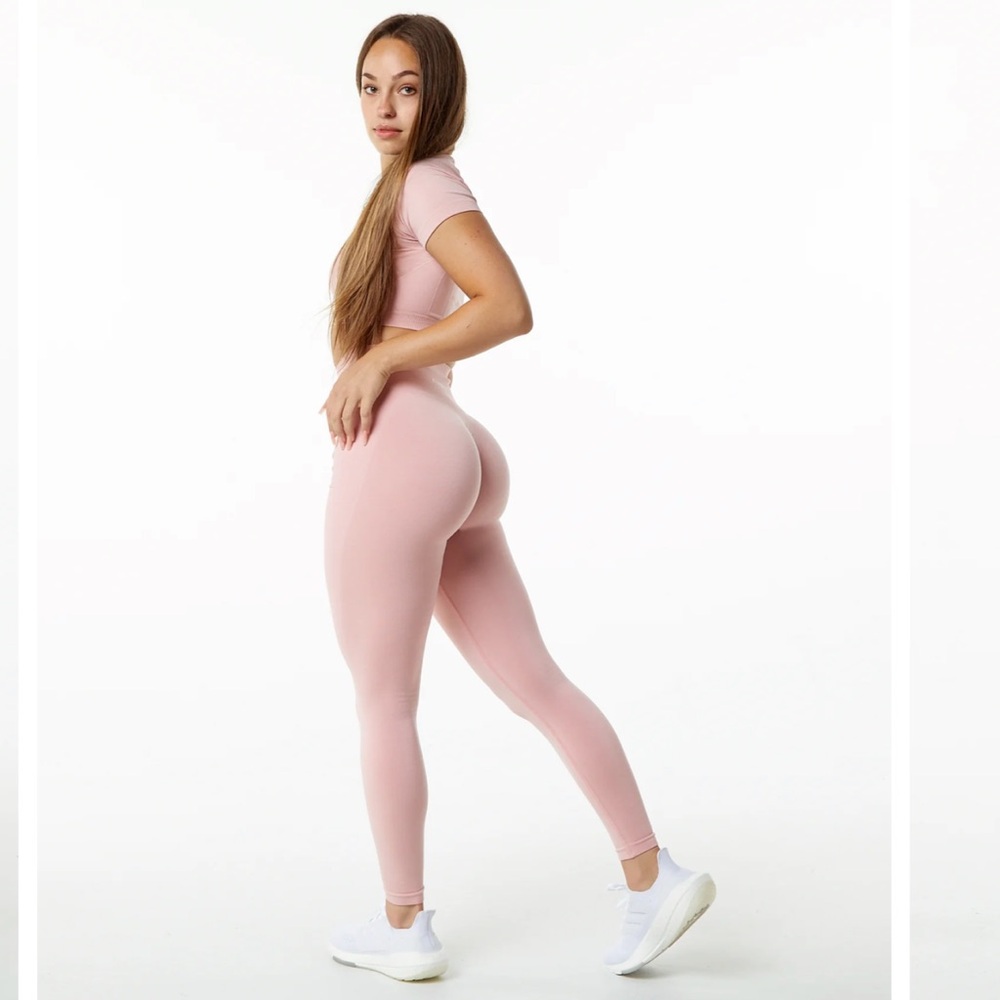 Alphalete AMPLIFY ULTRA-HIGH RISE LEGGING Size Small Blossom
